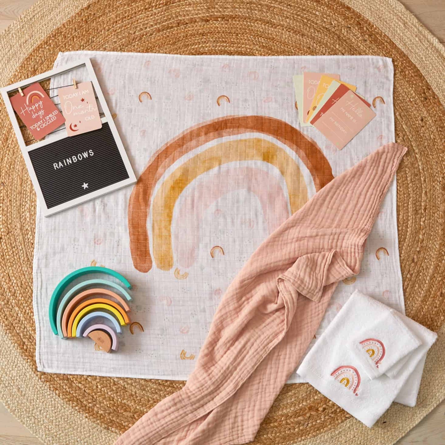 RAINBOW MILESTONE MUSLIN SET