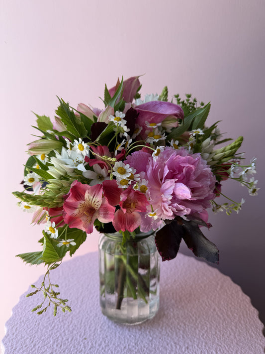 SEASONAL POSY VASE