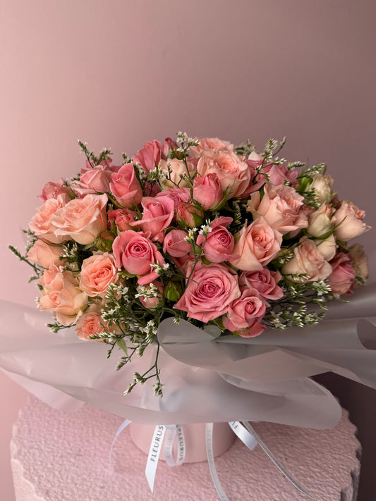 The Spray Rose Box